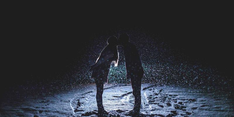 深圳婴幼儿早教机构对比指南：蒙氏、瑞吉欧与全脑开发课程如何选？附深圳母婴用品与月嫂服务建议